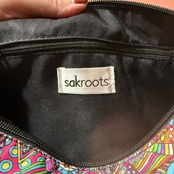 Sakroots Women's Artist Circle Flat Crossbody, Rainbow Wanderlust - Picture 11 of 12
